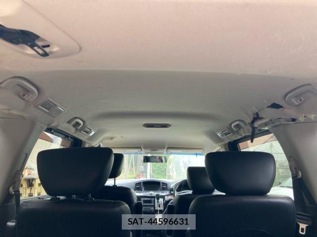 Nissan ELGRAND 2011-07 8335730-19