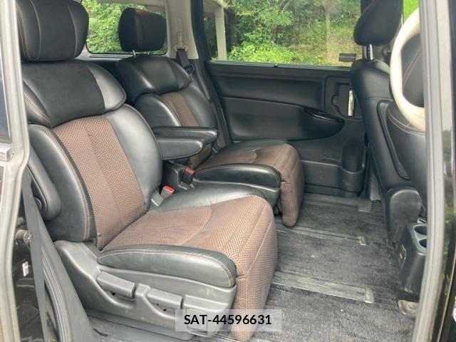 Nissan ELGRAND 2011-07 8335730-23
