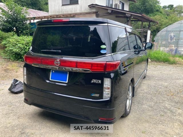 Nissan ELGRAND 2011-07 8335730-4