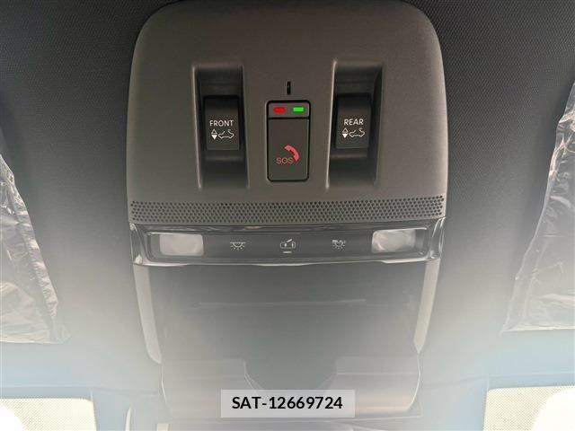 Nissan ELGRAND 2026-08 8365760-15