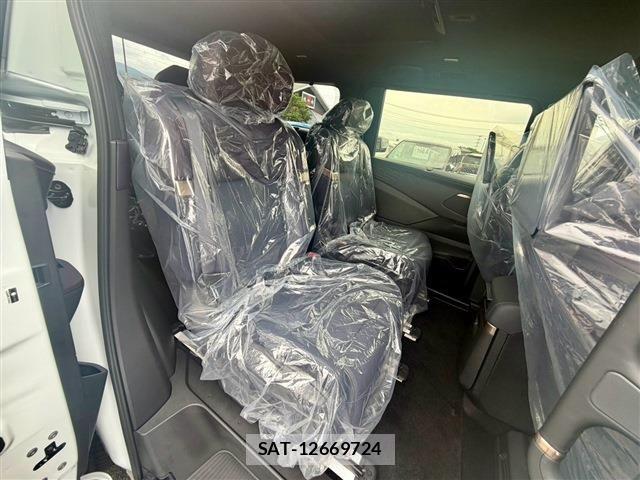 Nissan ELGRAND 2026-08 8365760-27