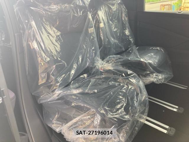 Nissan ELGRAND 2026-07 8365759-10