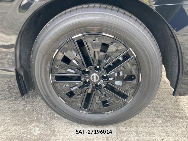 Nissan ELGRAND 2026-07 8365759-5