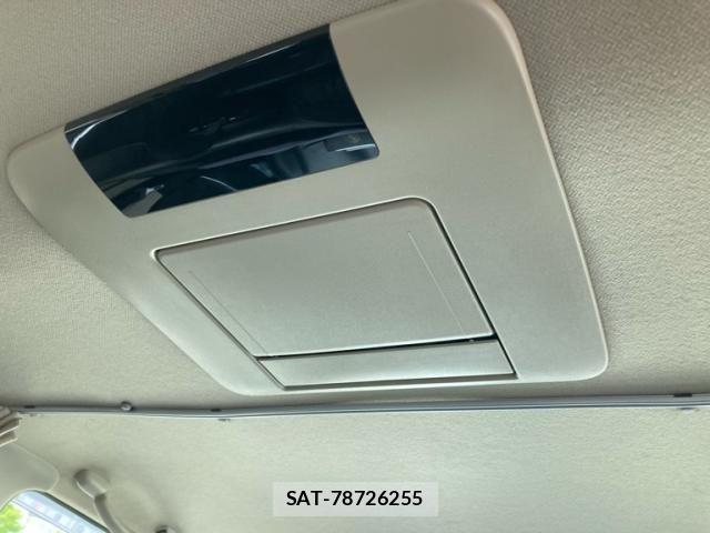 Nissan ELGRAND 2008-11 8365763-11