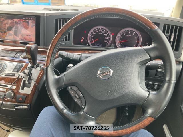 Nissan ELGRAND 2008-11 8365763-13