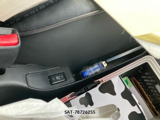 Nissan ELGRAND 2008-11 8365763-20