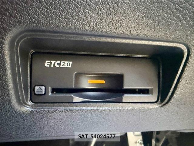 Nissan ELGRAND 2026-08 8365762-10