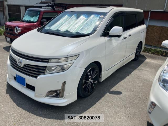 Nissan ELGRAND 2013-10 8365761-2