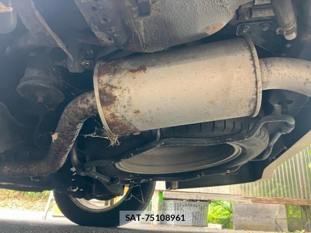 Nissan ELGRAND 2006-07 8412223-12