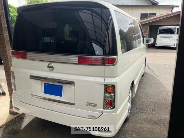 Nissan ELGRAND 2006-07 8412223-5