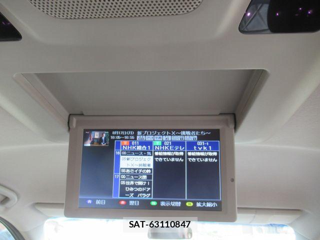 Nissan ELGRAND 2014-09 8438101-22