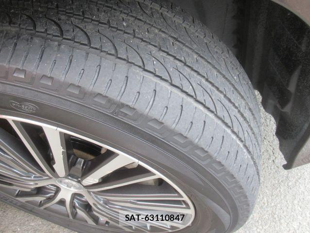 Nissan ELGRAND 2014-09 8438101-26