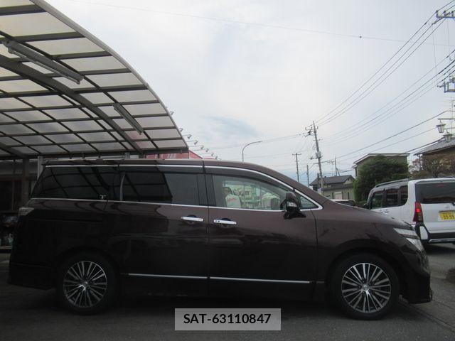 Nissan ELGRAND 2014-09 8438101-3