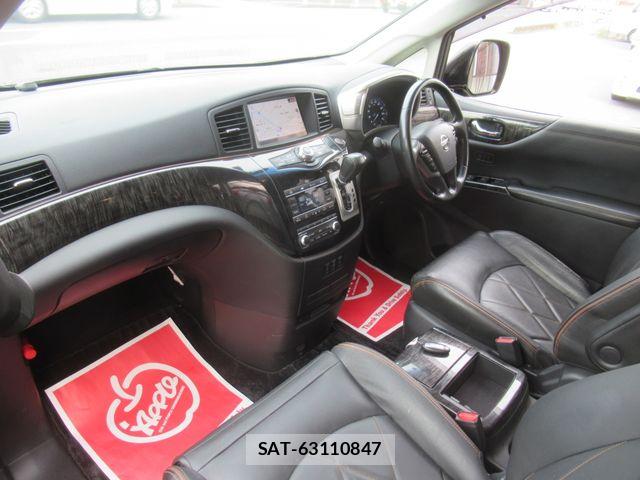 Nissan ELGRAND 2014-09 8438101-5