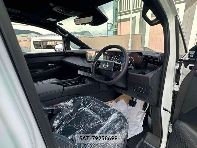 Nissan ELGRAND 2026-08 8528529-12