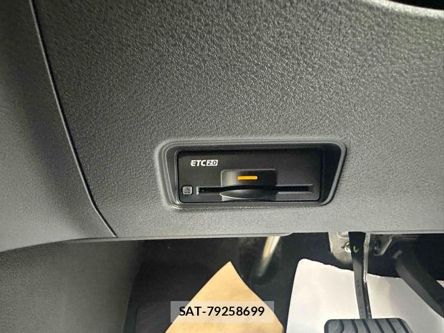 Nissan ELGRAND 2026-08 8528529-15