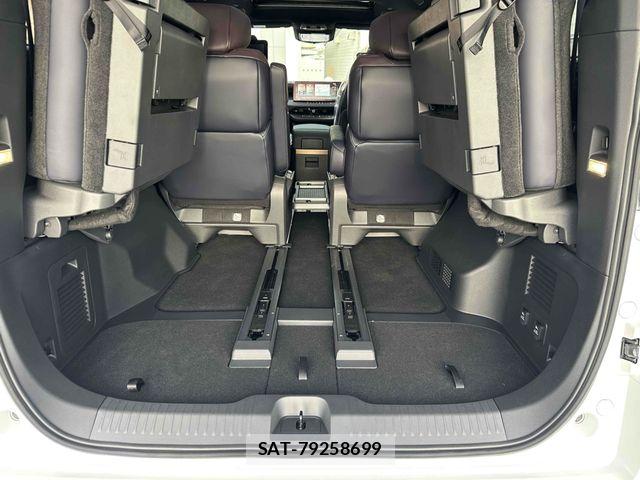 Nissan ELGRAND 2026-08 8528529-29