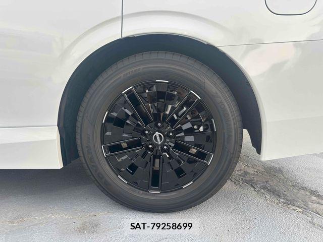 Nissan ELGRAND 2026-08 8528529-7