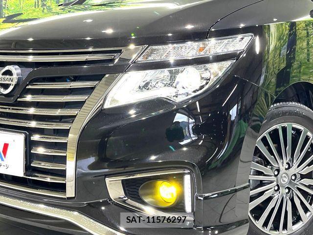 Nissan ELGRAND 2018-01 8524772-14