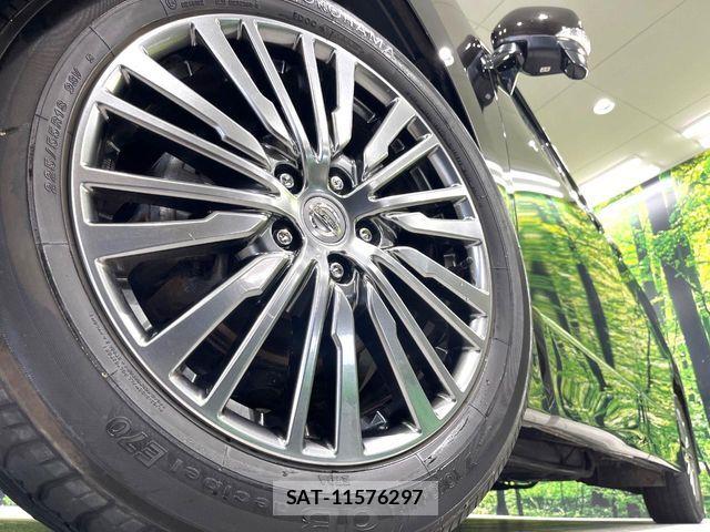 Nissan ELGRAND 2018-01 8524772-15