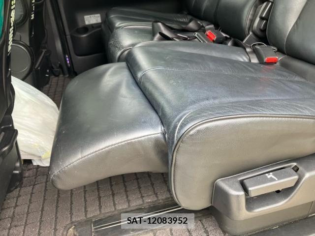 Nissan ELGRAND 2007-04 8561805-14