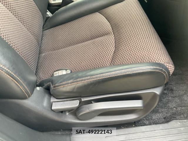 Nissan ELGRAND 2013-08 8561803-16
