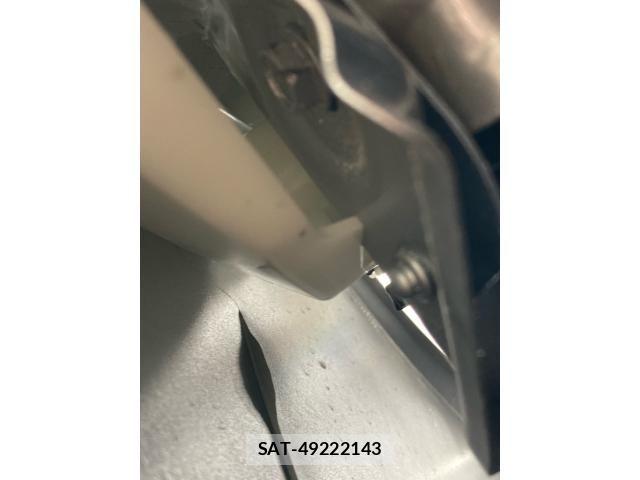 Nissan ELGRAND 2013-08 8561803-20