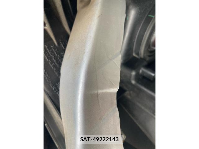 Nissan ELGRAND 2013-08 8561803-21