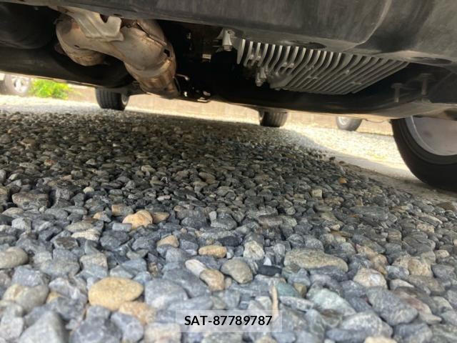 Nissan ELGRAND 2012-08 8561804-10