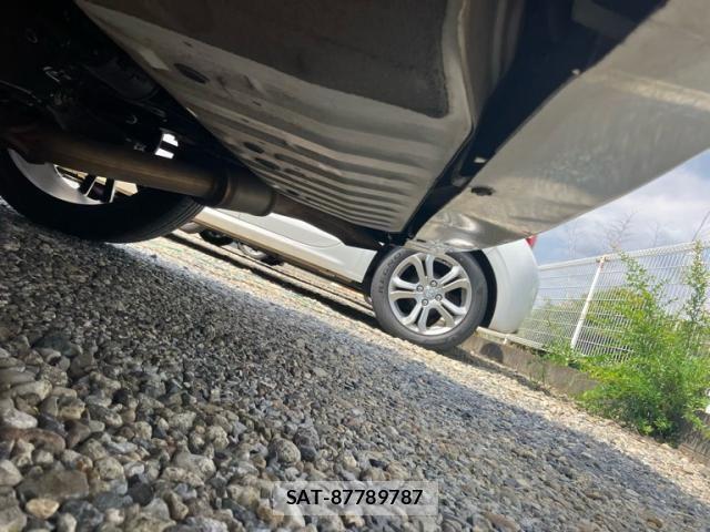 Nissan ELGRAND 2012-08 8561804-13