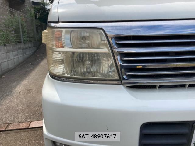 Nissan ELGRAND 2000-09 8561806-4