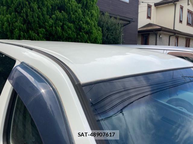 Nissan ELGRAND 2000-09 8561806-5