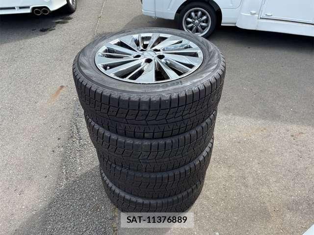Nissan ELGRAND 2014-04 8658960-10