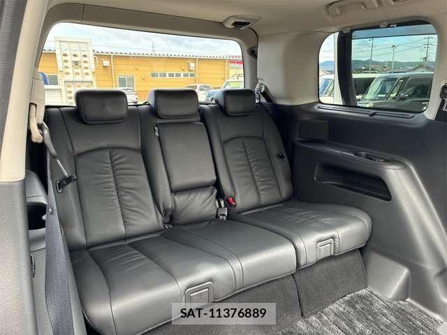Nissan ELGRAND 2014-04 8658960-13