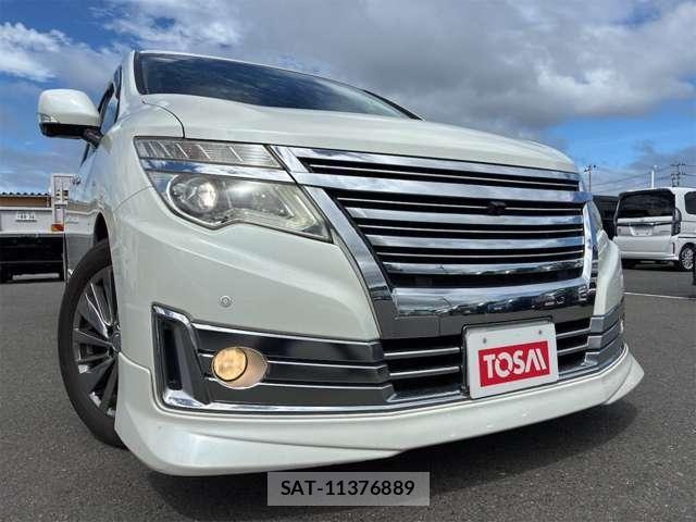 Nissan ELGRAND 2014-04 8658960-15