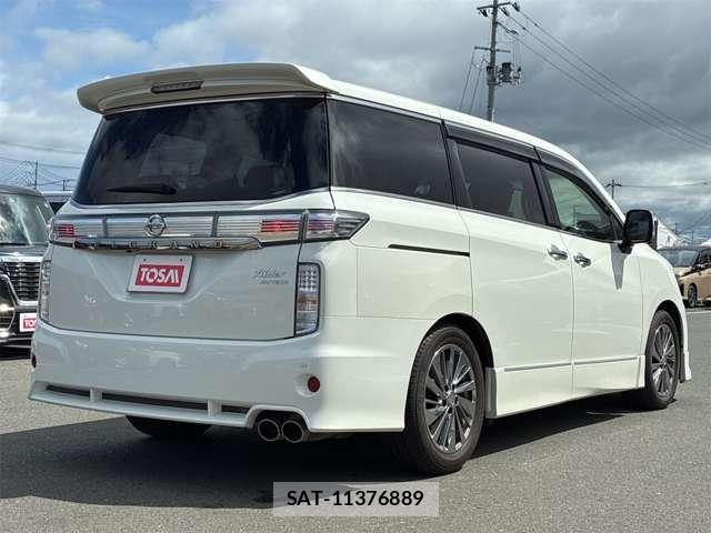 Nissan ELGRAND 2014-04 8658960-20