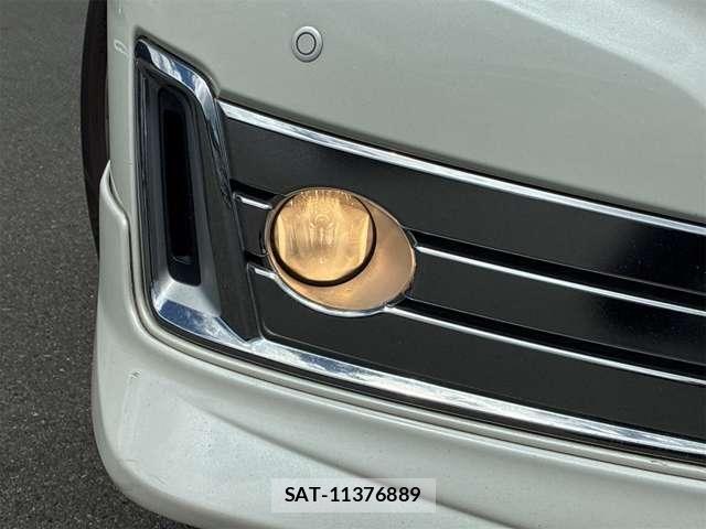 Nissan ELGRAND 2014-04 8658960-28