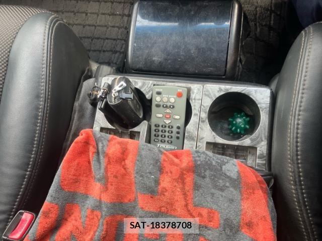 Nissan ELGRAND 2005-09 8658963-19