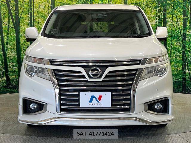 Nissan ELGRAND 2017-08 8658961-14