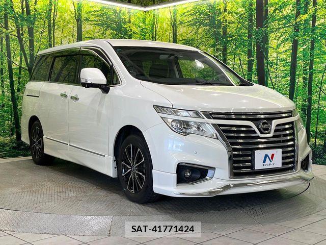 Nissan ELGRAND 2017-08 8658961-16