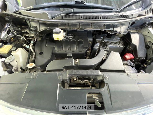 Nissan ELGRAND 2017-08 8658961-18