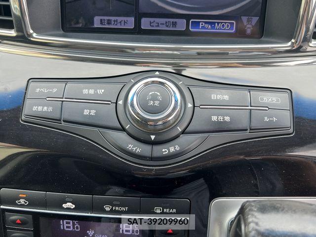 Nissan ELGRAND 2012-02 8658962-10