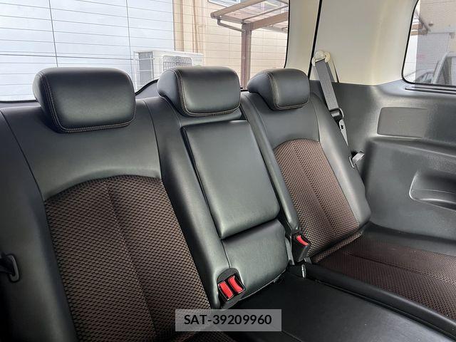 Nissan ELGRAND 2012-02 8658962-14