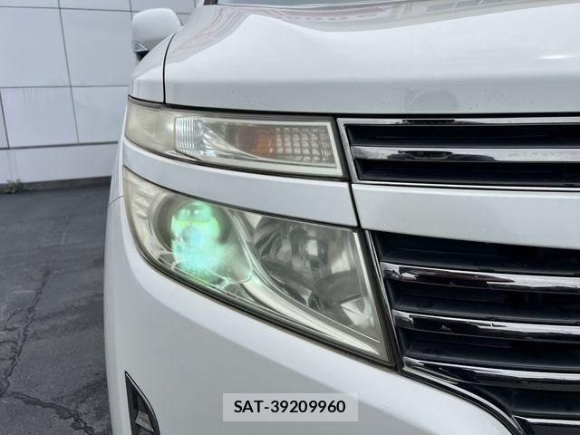 Nissan ELGRAND 2012-02 8658962-15