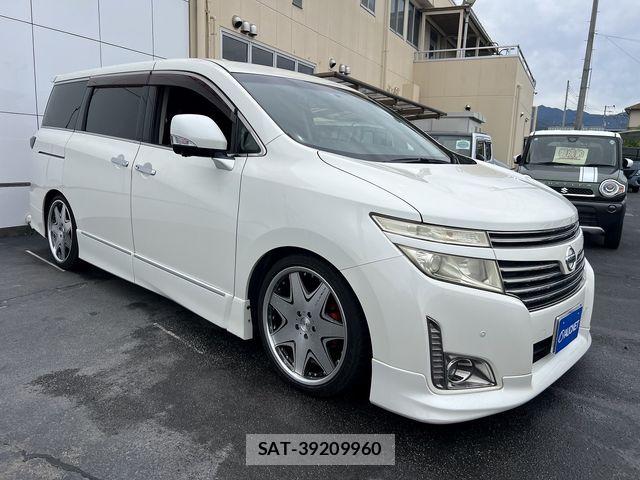 Nissan ELGRAND 2012-02 8658962-2