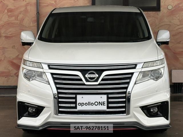 Nissan ELGRAND 2019-01 8741937-1
