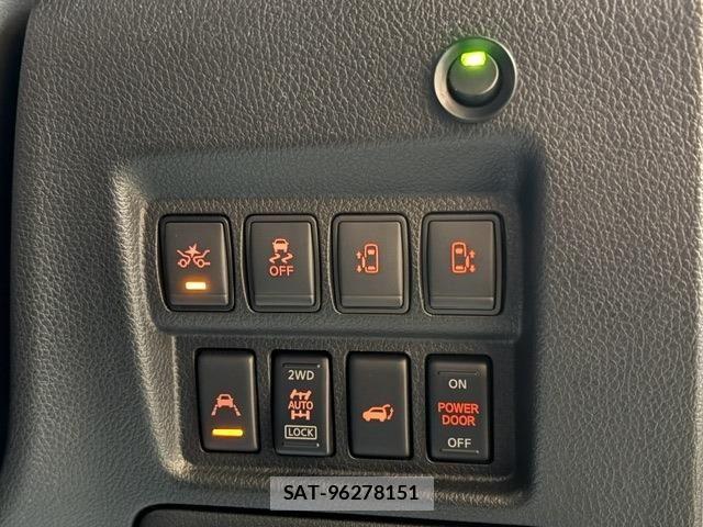 Nissan ELGRAND 2019-01 8741937-19