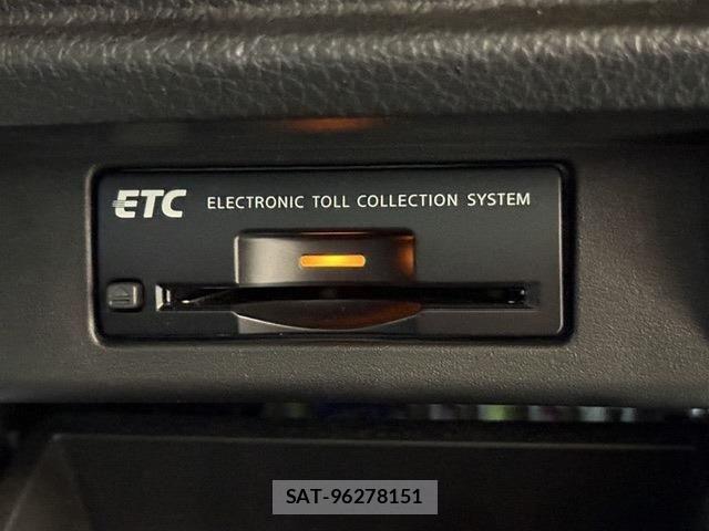 Nissan ELGRAND 2019-01 8741937-20