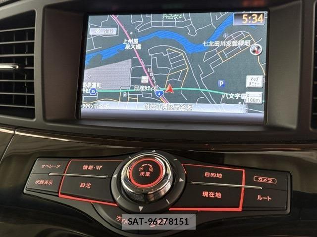 Nissan ELGRAND 2019-01 8741937-26