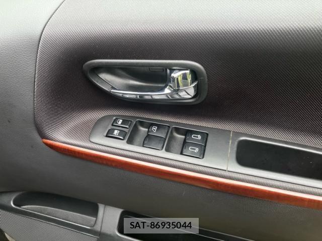 Nissan ELGRAND 2005-09 8741939-16